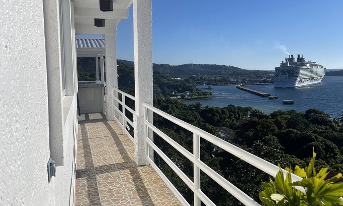 Gravel Bay Hotel | Private Room with a beautiful view at Ocean View Hotel and Restaurant