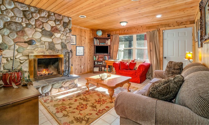 Onekama House | Private secluded home on 30 acres w/private sauna & jetted tub -Dogs OK