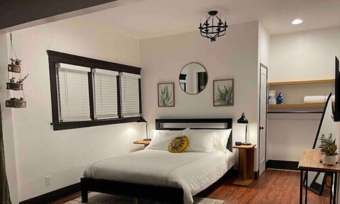 Whittier Apartment | Private Suite in Uptown Whittier