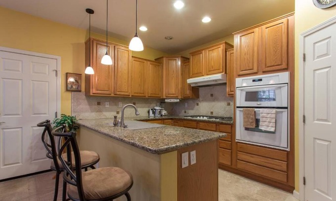 San Jose House | Private Sunny Home 4BR Gr8 cntrl loc Garage kitchn Byard