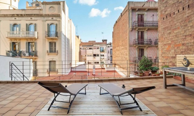 El Poble-sec Apartment | Private Terrace Dishwasher 3 Bedrooms