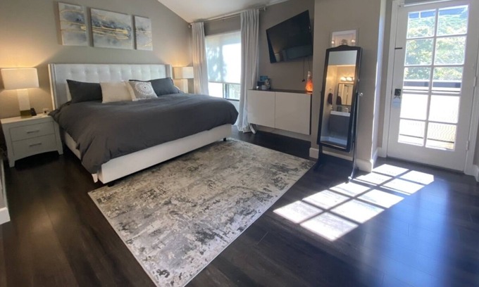 Bay Ho House | Private Townhouse 15 mins from everything in San Diego