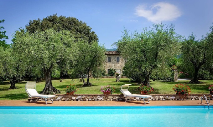 Capannori Villa | Private Villa with WIFI, private pool, A/C, TV, patio, panoramic view, parking, close to Lucca