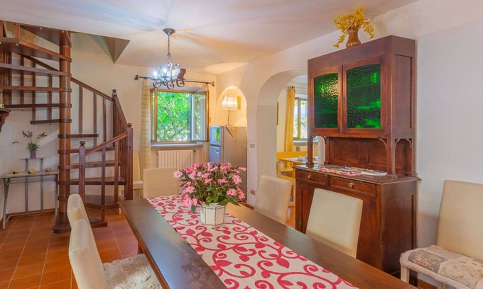 Marciano House | Private Villa with WIFI, private pool, A/C, TV, terrace, pets allowed, panoramic view, parking