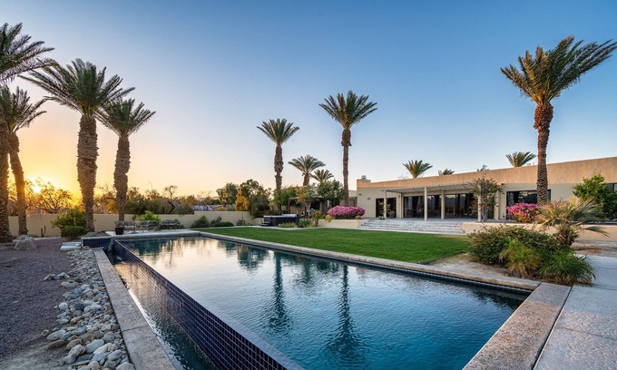 Thousand Palms Villa | Private Villa Large Infinity Pool Spa Game Room Striking View