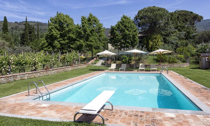 Cortona Villa | Private Villa with A/C, private pool, WIFI, TV, patio, panoramic view, parking, close to Cortona