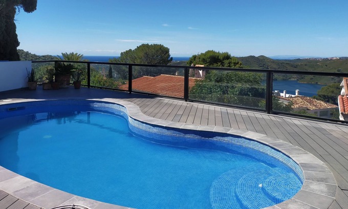 Istan House | Private villa with fireplace, pool, guest studio and home office