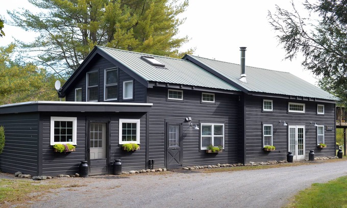 Jacksonville Cabin | Private well appointed lodge on 40 acres in charming West Halifax, VT