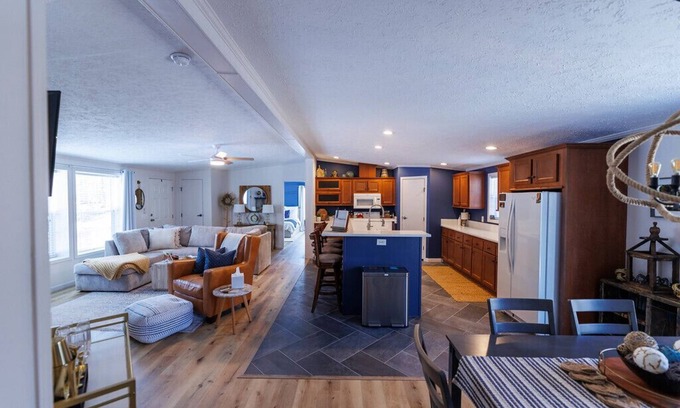 Baileys Harbor House | Private wooded lot- Updated Baileys Harbor Home