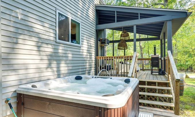 East Stroudsburg House | Private Yard, Playset: Family Home in Penn Estates