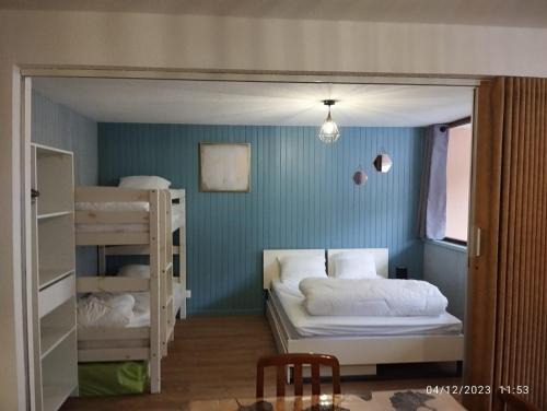 Besse-et-Saint-Anastaise Apartment | Proches des pistes F2 36m2 4-6 pers 2 étoiles