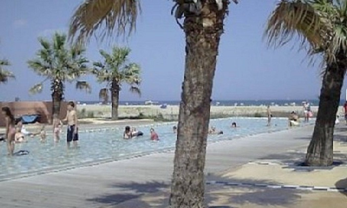 Leucate Apartment | promo august beachside wifi pool and private parking from 25 € per night