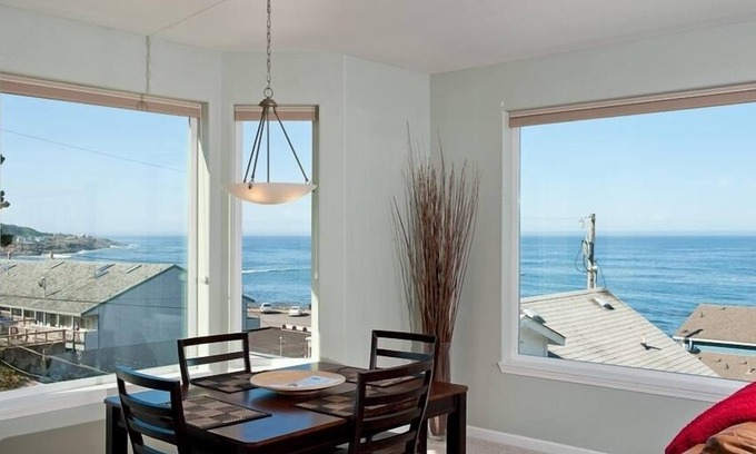 Depoe Bay Condo | Promo! Stunning Ocean View Condo w/Wifi, HDTV & Fireplace and Much More!