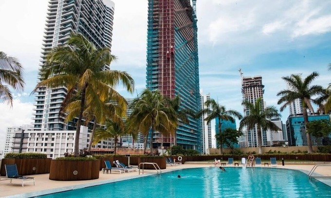 Brickell Apartment | Promotional Monthly Rate-Luxury One-&Two bedroom Apartments In Brickell