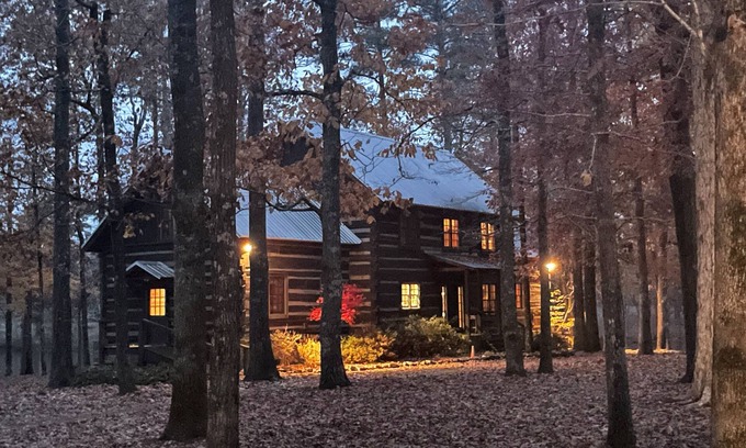 Hanceville Cabin | Prospect Mountain Cabin custom log home sportsman's paradise with fishing lake.