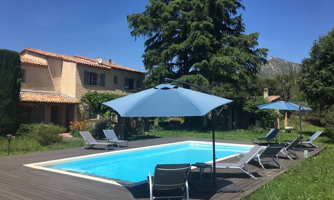 Aubagne House | Provençal bastide in its green setting, pool 10mx5m,6000m² leafy closed park