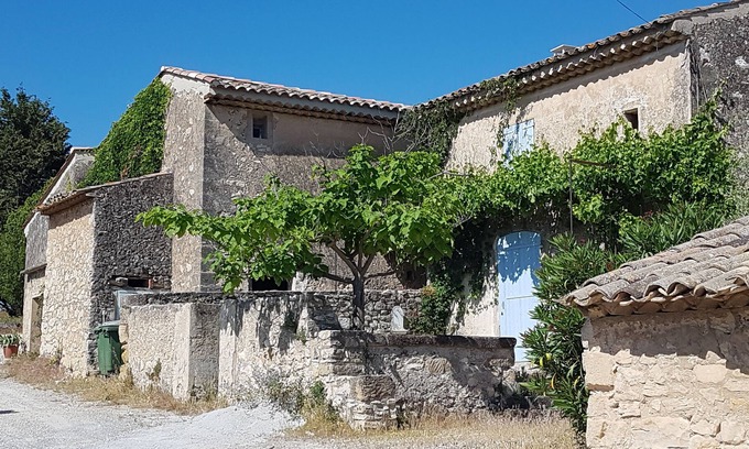 Lambesc House | Provencal farmhouse, for families up to 13p.
