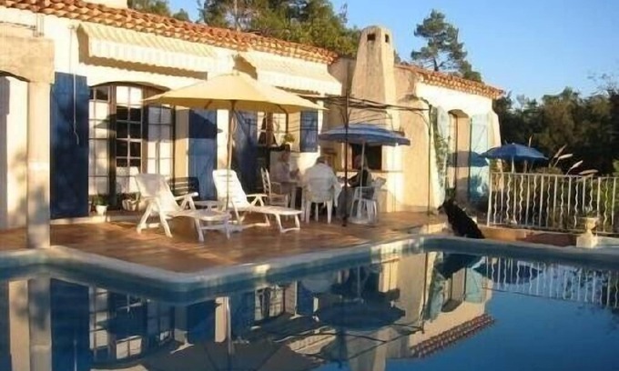 Rocbaron Villa | Provencal villa center var