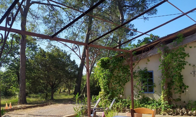 Fox-Amphoux Cottage | provence small country bastidon