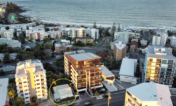 Caloundra Apartment | Proximity to Kings and Bulcock beaches provides an all-encompassing experience.