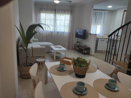 Distrito Sur Apartment | PUENTE ROMANO Miraflores terraza