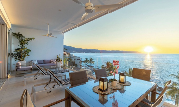 South Shore Hotel Area Condo | Puerto Vallarta Resort Condo, On-Site Beach Access