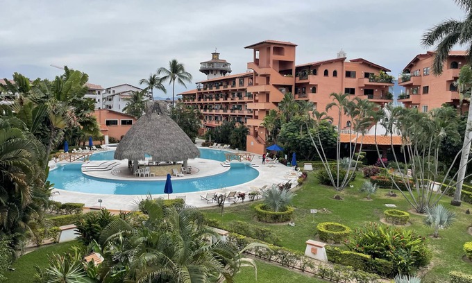 Marina Vallarta Condo | Puesta del Sol 2 bdr condo in malecon de la Marina