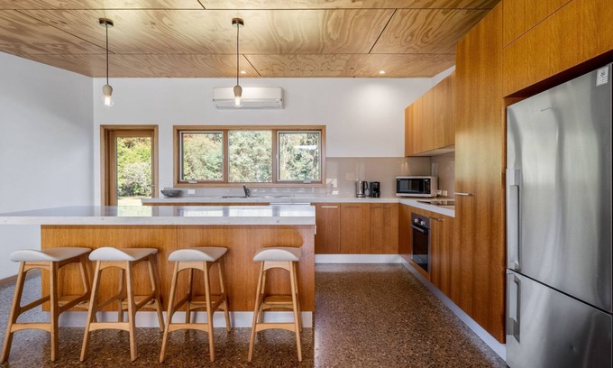 Porepunkah House | Punka River Retreat - Porepunkah, Victoria