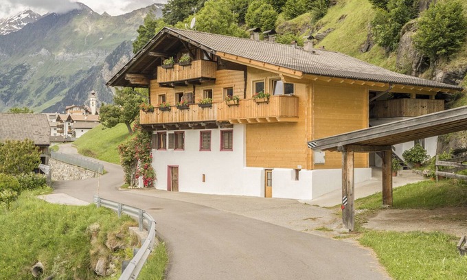 Moso in Passiria Apartment | Pure relaxation in the mountains!