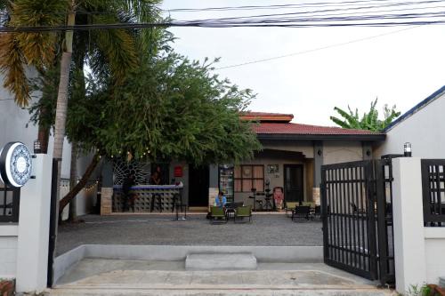 Khanom House | Pure's Place