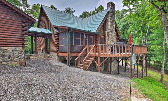 Purlear Cabin | Purlear Luxury, Spacious Log Cabin w/Mtn Views!