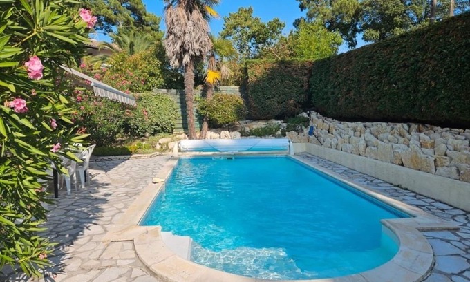 Pyla-sur-Mer House | Pyla-sur-mer, à la Corniche, Maison de Vacances 4 Chambres, Piscine et Jardin