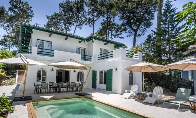 Pyla-sur-Mer Other | Pyla-sur-mer Magnifique Villa Avec 6 Chambres et Piscine Chauffée