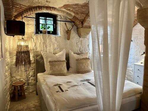Meckenheim Apartment | Q Cottage 1825