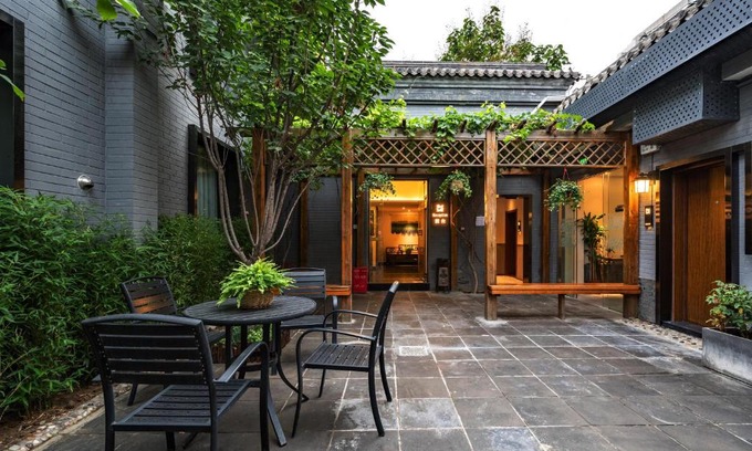 Wangfujing Shopping Area Hotel | Qiuguo Hutong Courtyard Hotel