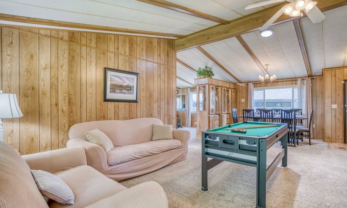 Three Rivers House | Quaint 3 Bedroom/2 Bathroom Home Near Sunriver on the River!