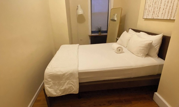 Bushwick Apartment | Quaint 3-bedroom apartment in Brooklyn with WiFi