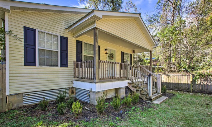 Covington House | Quaint Covington Home w/ Private Backyard!