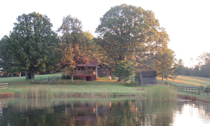 East Bernstadt Cabin | Quaint, Cozy, Comfortable Cabin W/ HotTub, Big Backyard, Pond, Pet Friendly