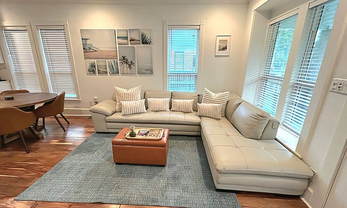 Houston Heights House | Quaint Heights Home
