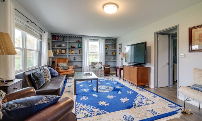 Ripley Cottage | Quaint Ripley Retreat - 5 Mi to Ripley Beach!