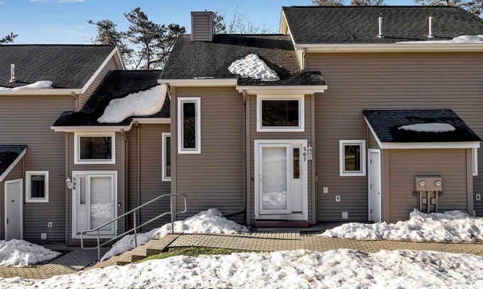 Ellicottville House | Quaint townhome with WiFi in charming Ellicottville