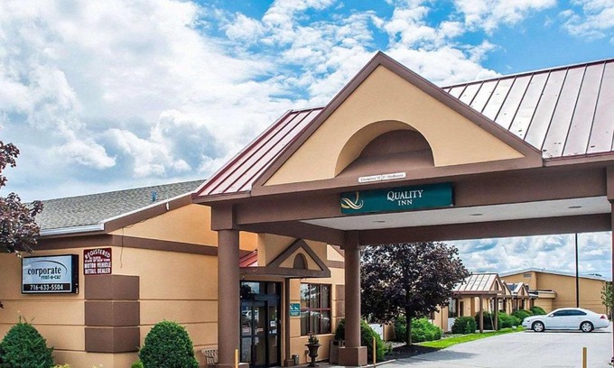 Cheektowaga Hotel | Quality Inn Buffalo Airport