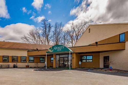 Schenectady Hotel | Quality Inn Schenectady - Albany