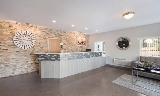 Tri-Cities Hotel | Quality Inn & Suites Kennewick Tri-Cities