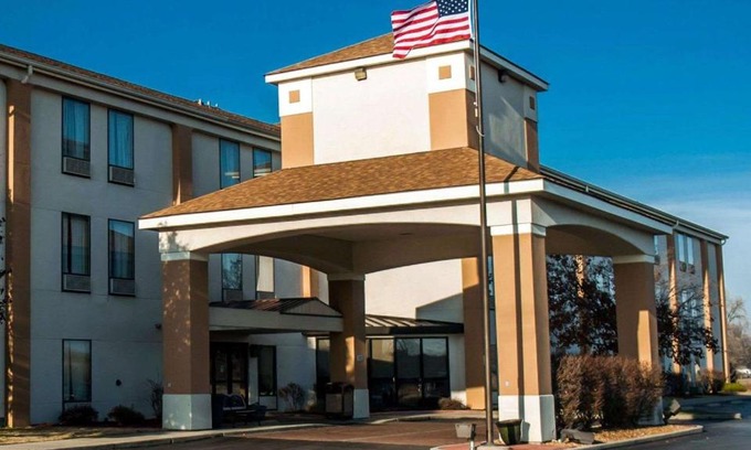 Cahokia Hotel | Quality Inn & Suites near St Louis and I-255