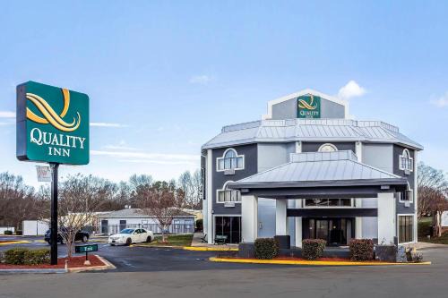 South Salisbury Hotel | Quality Inn & Suites Salisbury South