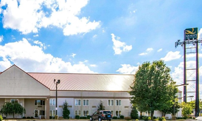 Elizabethtown Hotel | Quality Inn & Suites