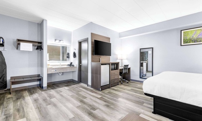 Lawrenceburg Hotel | Quality Inn