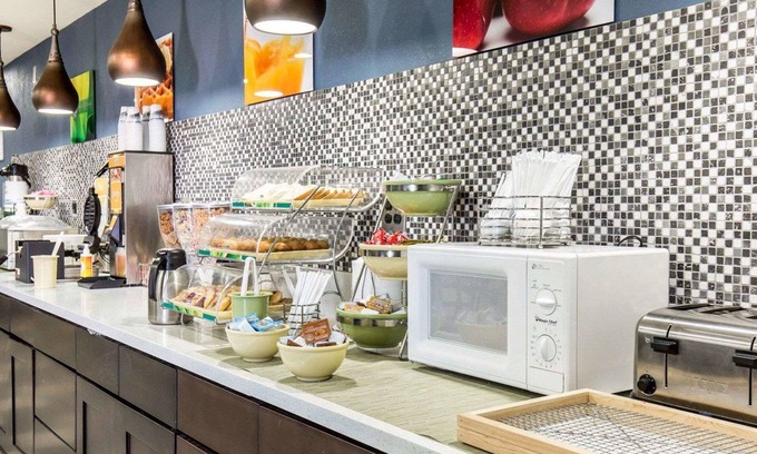 Needles Hotel | Quality Inn